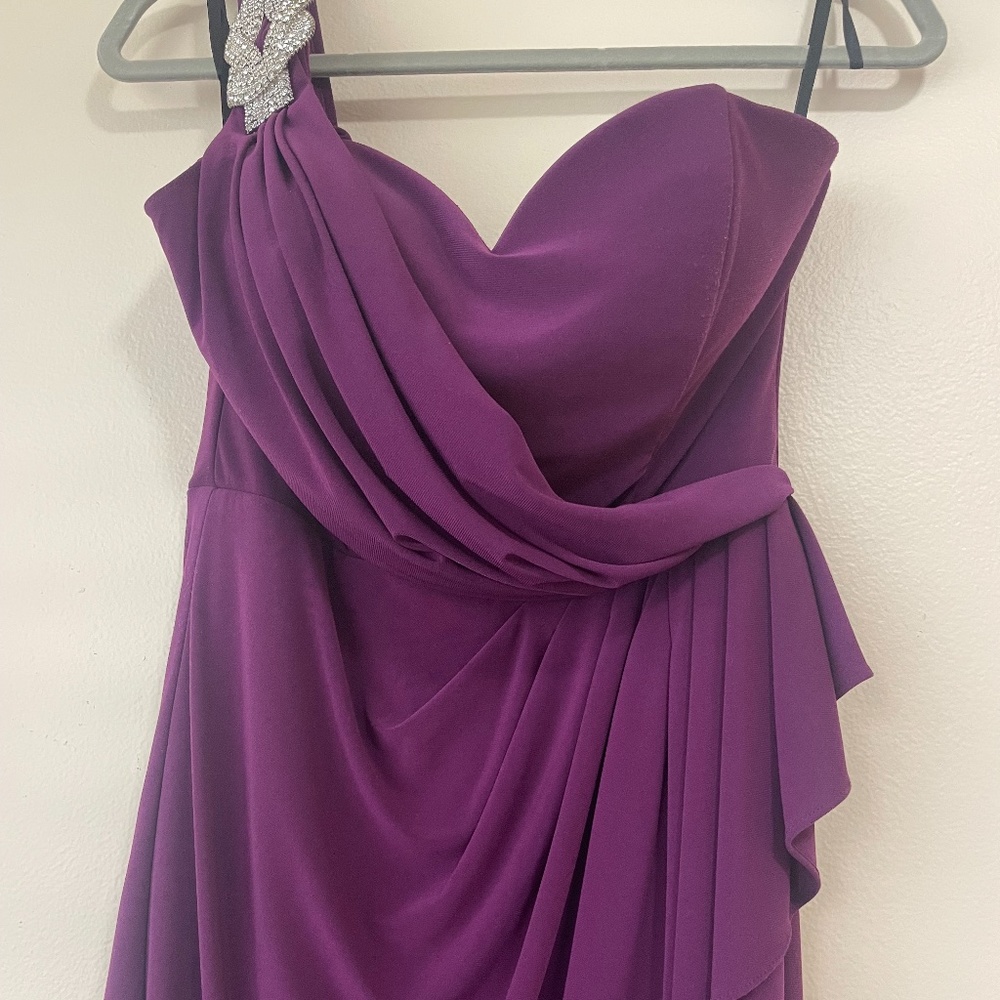 Dress - Picture 7 of 8